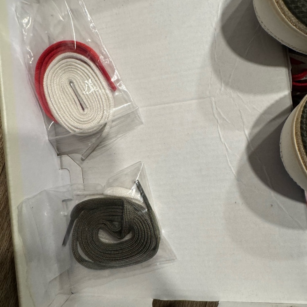 Retro Air Jordan 1 Travis ScottKids Black/White Sneakers with Red and Olive - Picture 11 of 11